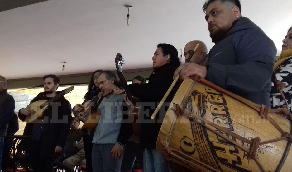 VIDEO  Colegas y amigos le dedicaron emotivas palabras a Elpidio