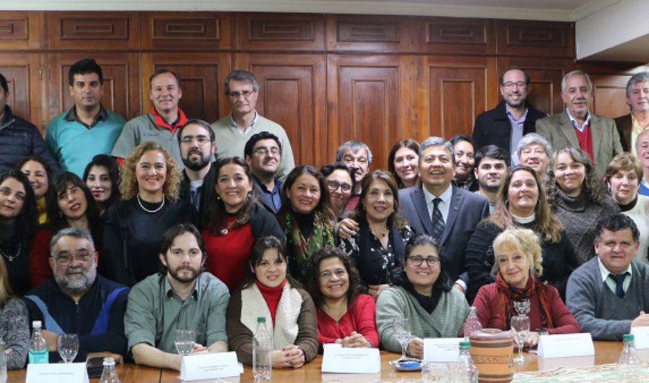 Organizan el I Encuentro Provincial de Egresados Universitarios en septiembre