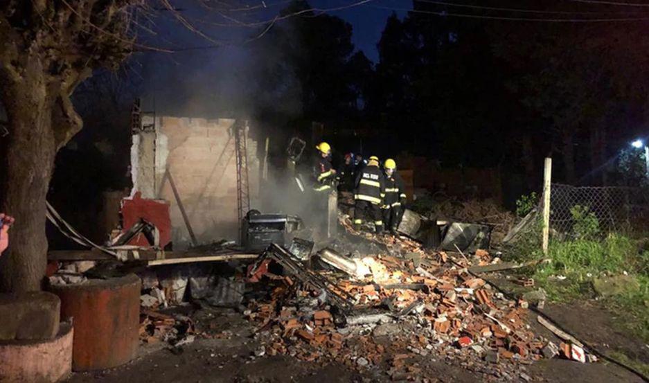 Cinco nintildeos fallecieron al incendiarse su casa- estaban solos