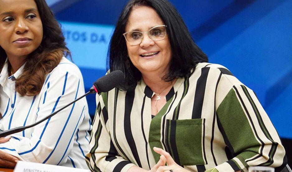 Ministra de Brasil dice que las nintildeas pobres son violadas porque no llevan calzones