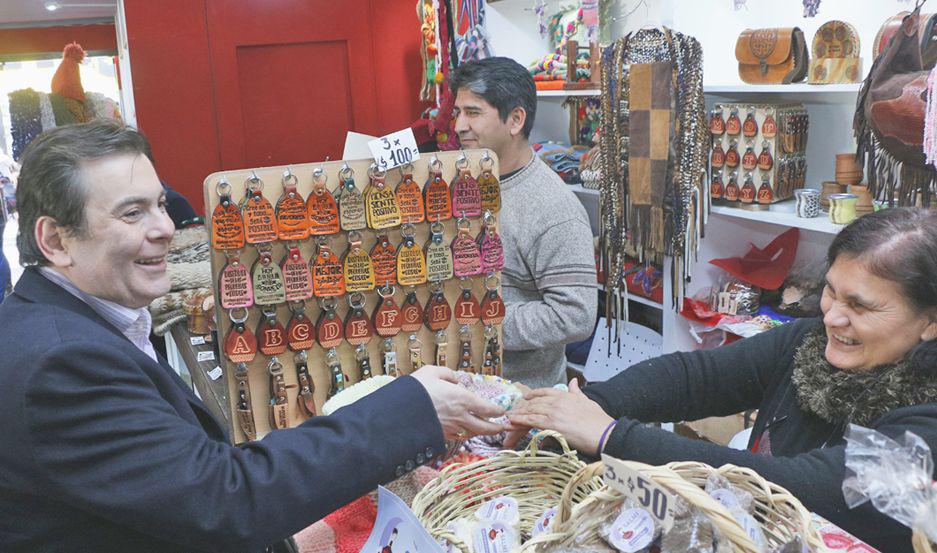 El gobernador Gerardo Zamora recorrioacute la Expo Rural 2019 en Palermo y visitoacute el stand de Santiago