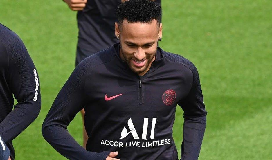 Neymar maacutes cerca del Real Madrid