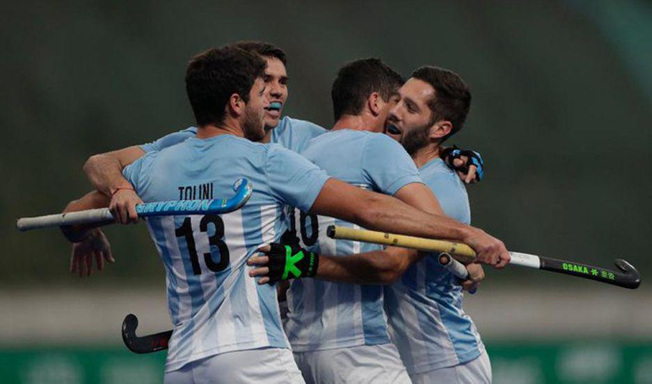 Los Leones y otro oro para el hockey