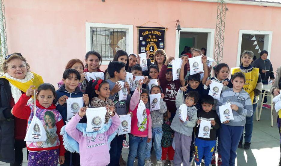 El Club de Leones Suyana compartioacute un agasajo  con los chicos de El Tasial