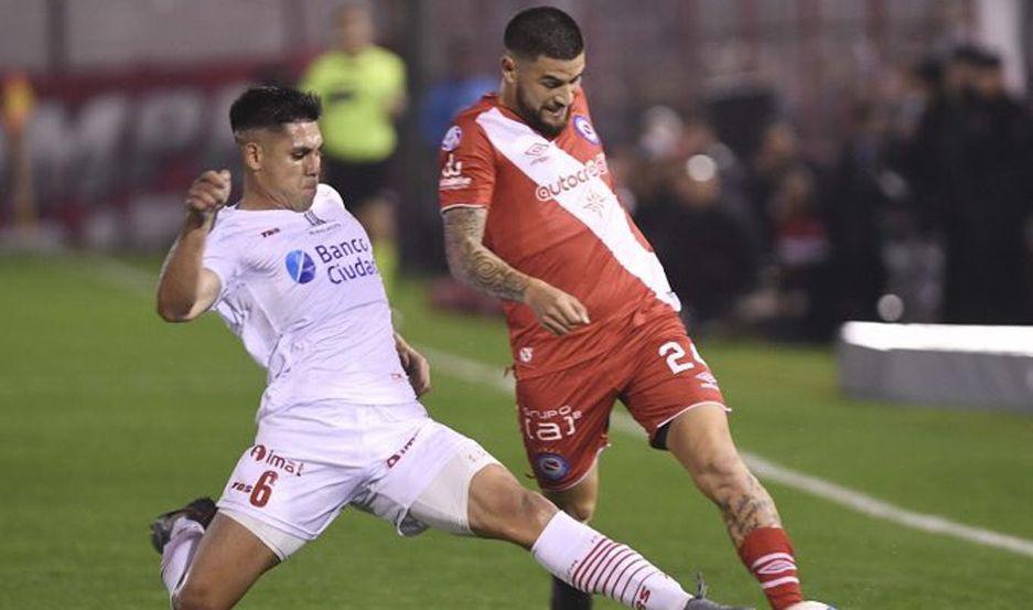 Huracaacuten y Argentinos aburrieron en un empate sin goles