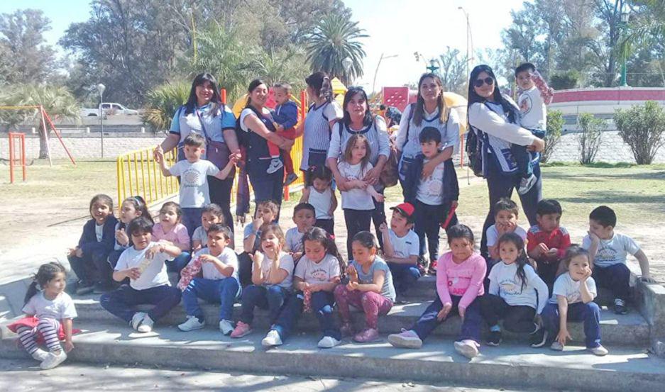 Pequentildeos del jardiacuten ldquoIgnacitordquo de Loreto visitaron la ciudad capital