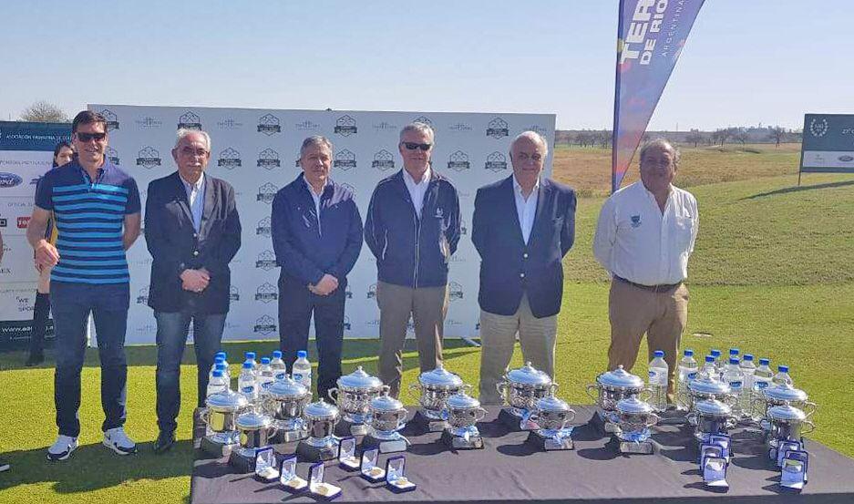 Dirigente de la AAG llenoacute de elogios al Termas Golf Club