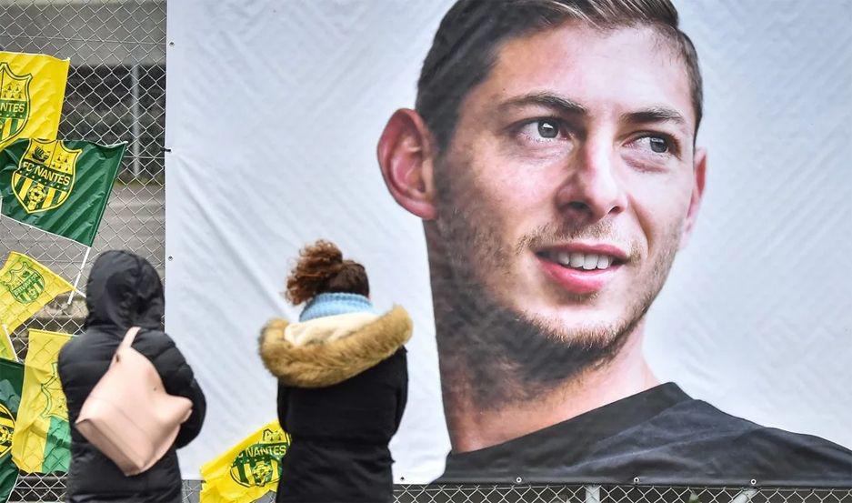 Dos policiacuteas britaacutenicos fueron condenados por difundir fotos del cuerpo de Emiliano Sala