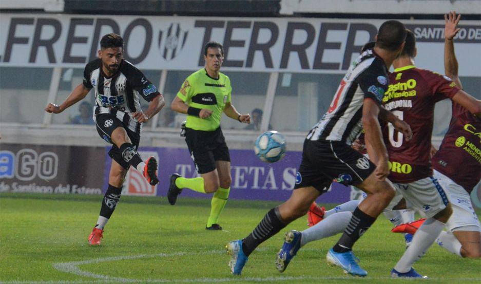 Las mejores postales del partido entre Central Coacuterdoba vs Godoy Cruz