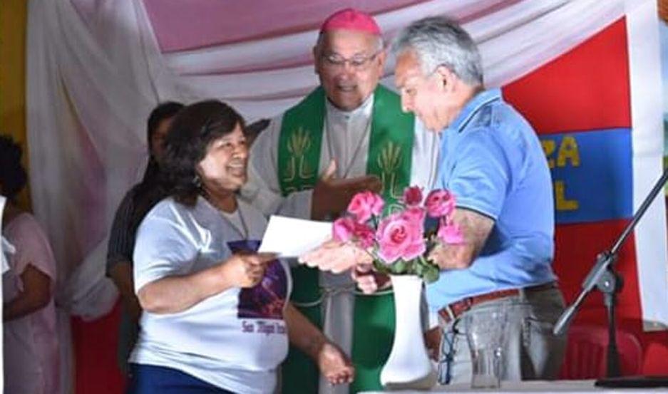 Autoridades antildeatuyenses reconocen la festividad de San Miguel Arcaacutengel