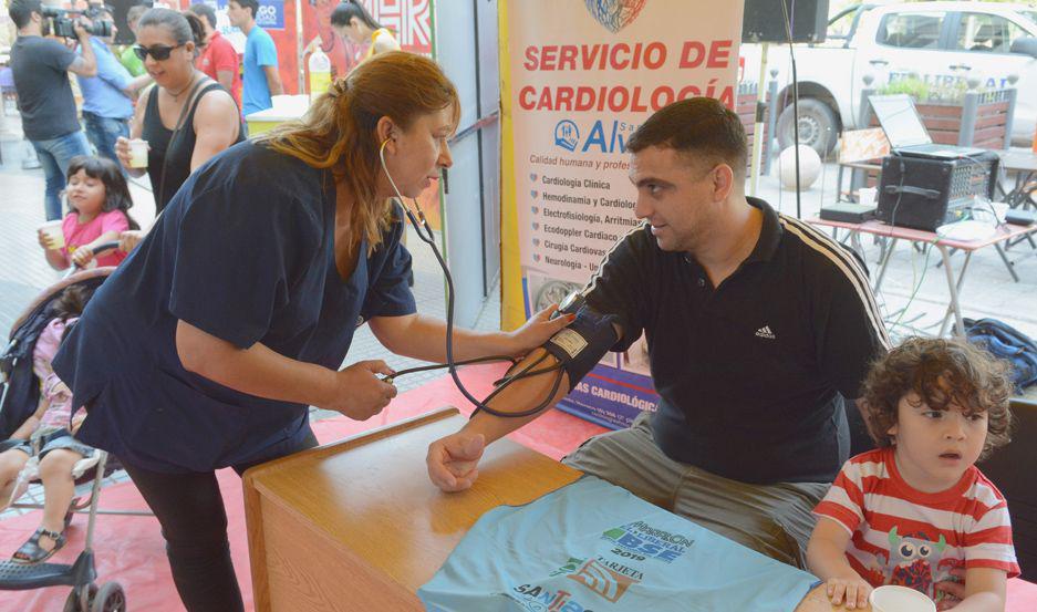 El personal del Servicio de Cardiología San Pau atendió a los atletas que se inscribieron en Hamburgo