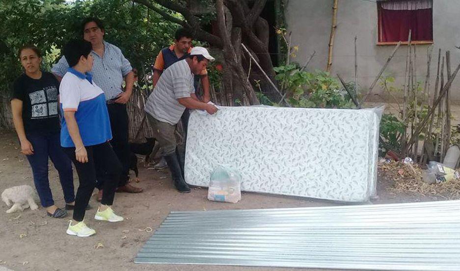 Defensa Civil provincial brindoacute asistencia a familias afectadas por el cambio climaacutetico en Nuevo Liacutebano