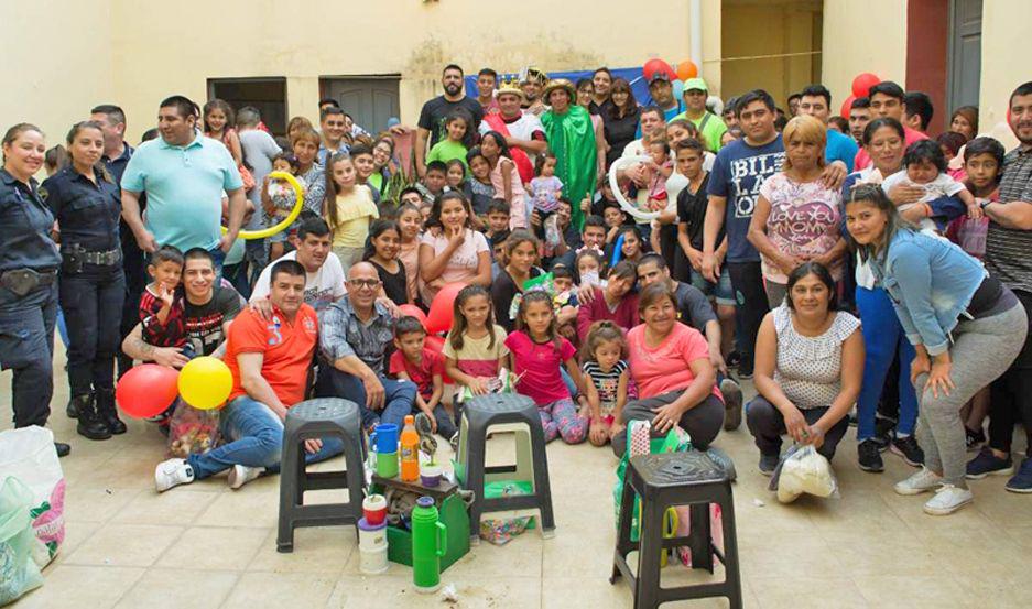 Alcaidiacutea Banda- realizaron festejos  de Reyes para los hijos de los internos