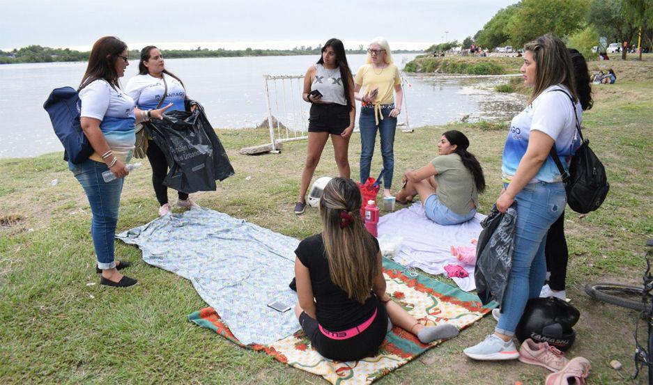 Incrementan servicios para los vecinos que concurren a las playas del Riacuteo Dulce