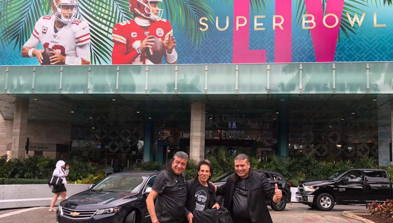 Un ldquoDiablitordquo y dos ldquoLaacutetigos Santiaguentildeosrdquo se lucieron en el Suacuteper Bowl de Miami