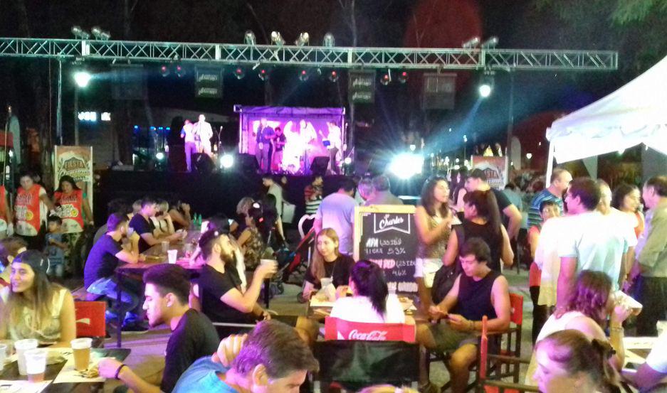 La Fiesta de la Cerveza en Las Termas atrae turistas de distintos puntos del paiacutes