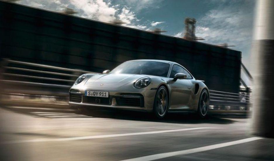 Porsche develoacute su nuevo 911 Turbo S el maacutes potente de historia