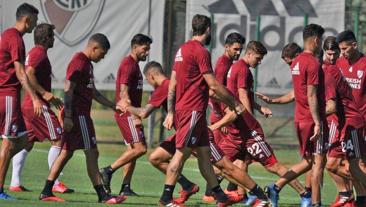 OBJETIVO Los jugadores de River Plate tratar�n mañana de recuperarse de la derrota ante la Liga de Quito en lo que fue su debut copero
