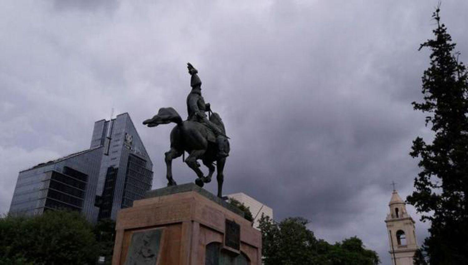 iquestCoacutemo estaraacute el tiempo en Santiago tras la tormenta en la madrugada