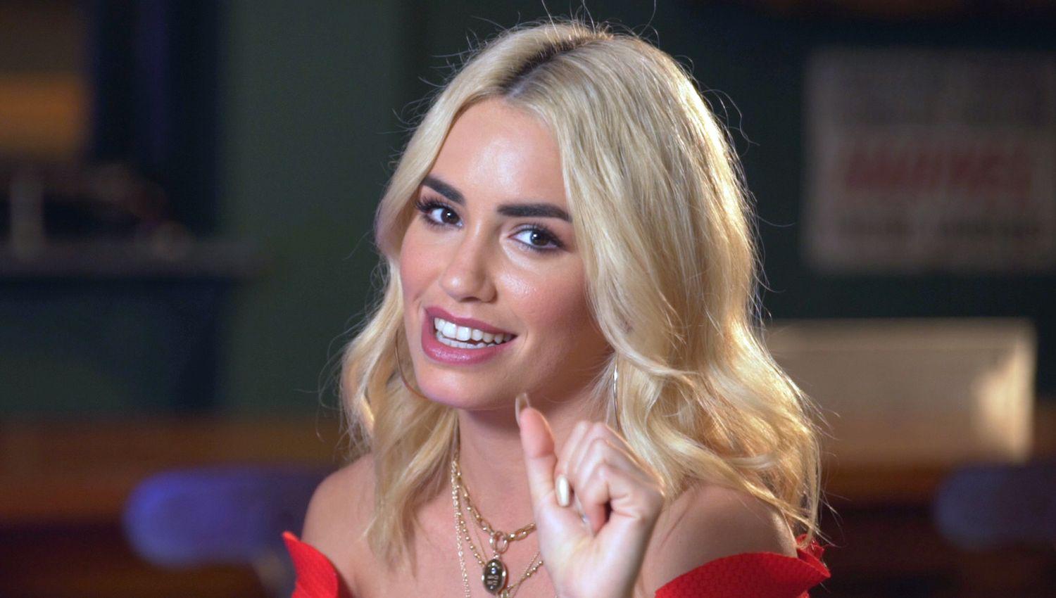 La pandemia frenoacute la vuelta de Lali Espoacutesito a la actuacioacuten con un protagoacutenico en Netflix