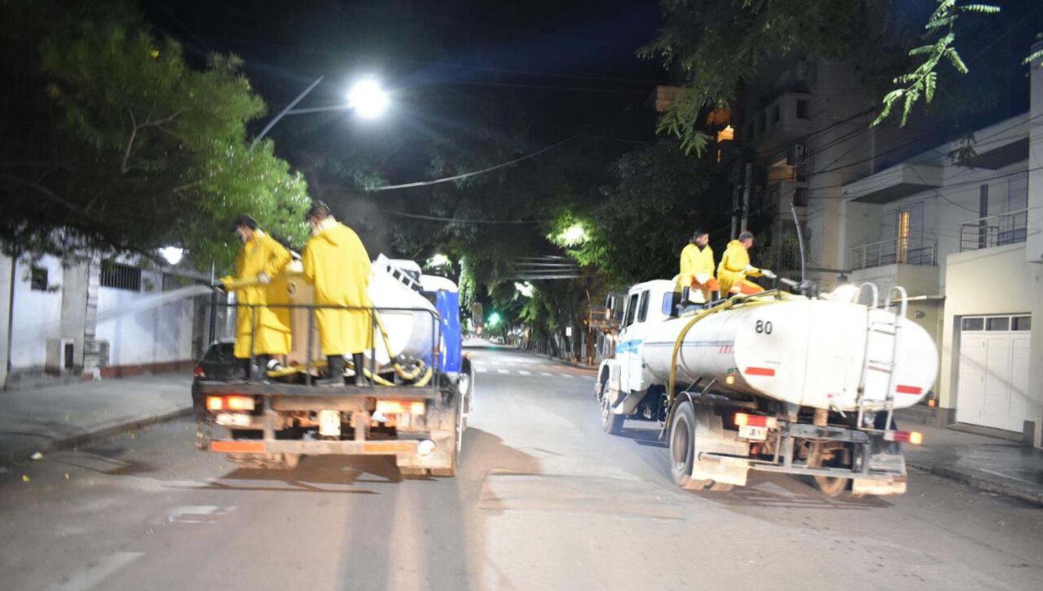 La Municipalidad desinfectoacute las veredas del centro de la ciudad