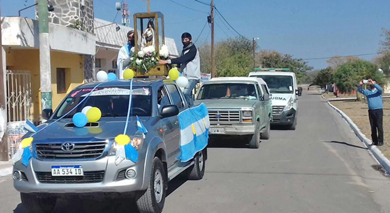 La imagen de la Virgen del Carmen continuaraacute con sus visitas a las familias de Villa La Punta