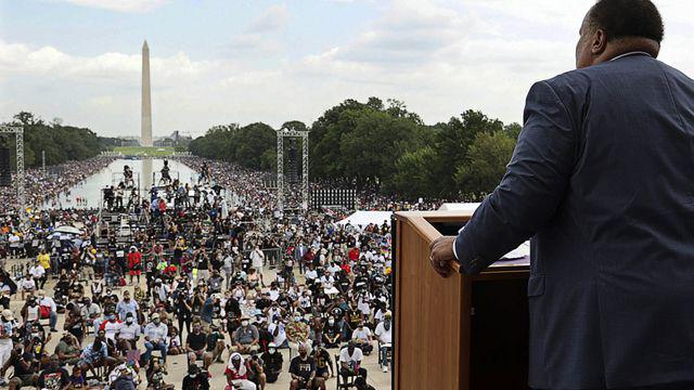 Gran manifestacioacuten antirracista en aniversario de Luther King