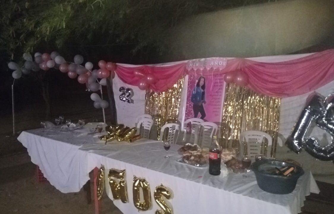 Increiacuteble- festejaban un cumpleantildeos de 15 con maacutes de 100 invitados