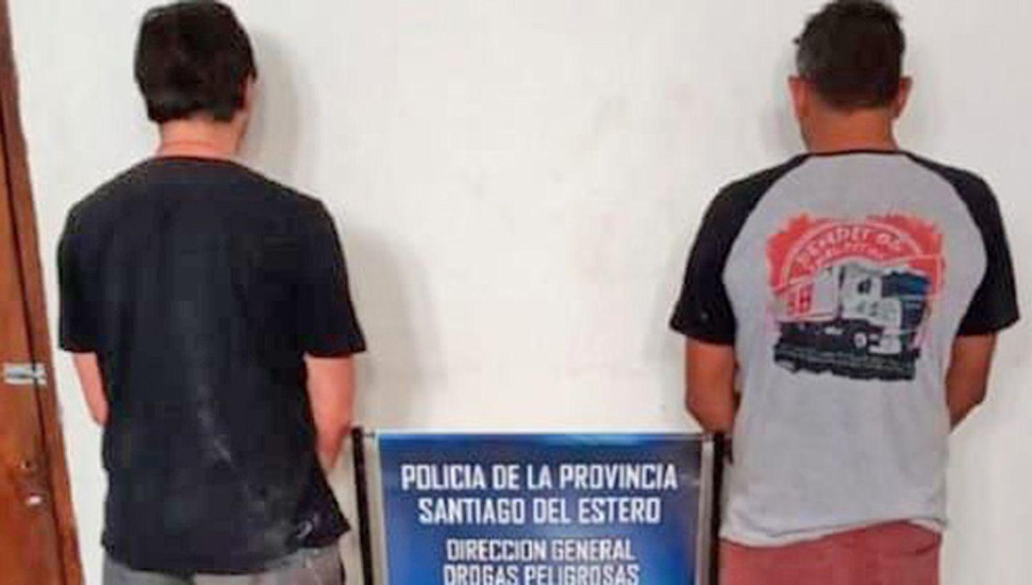 Antildeatuya- dos camioneros detenidos con cocaiacutena en un hotel ceacutentrico