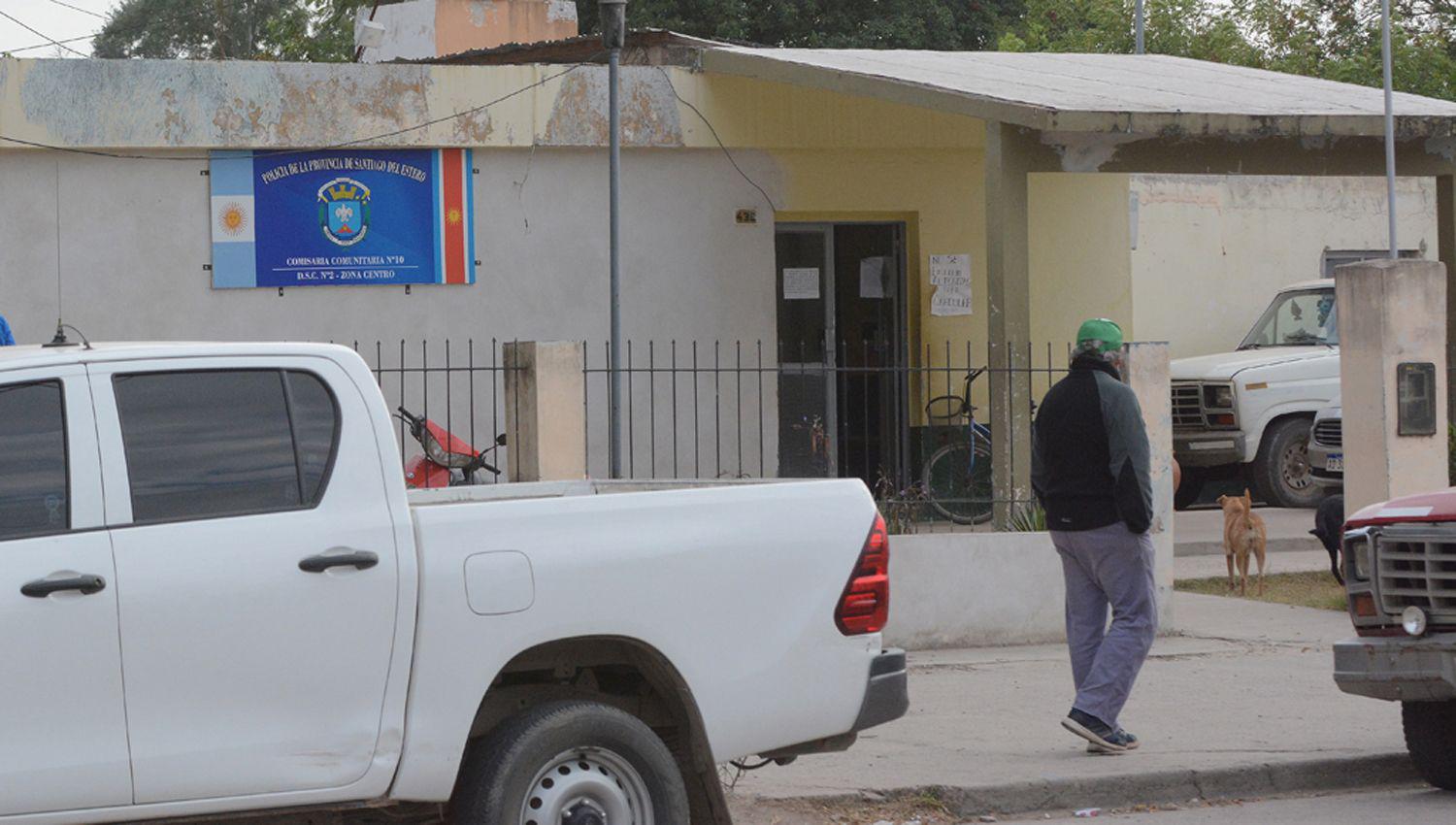 Una furiosa mujer se presentoacute en la casa de su vecina y la amenazoacute