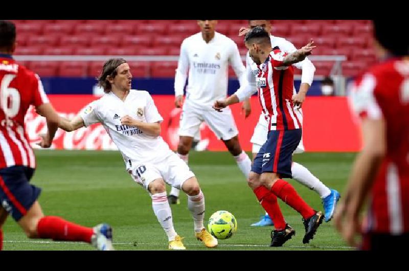 Agoacutenico empate de Real Madrid en el claacutesico ante el Atleacutetico