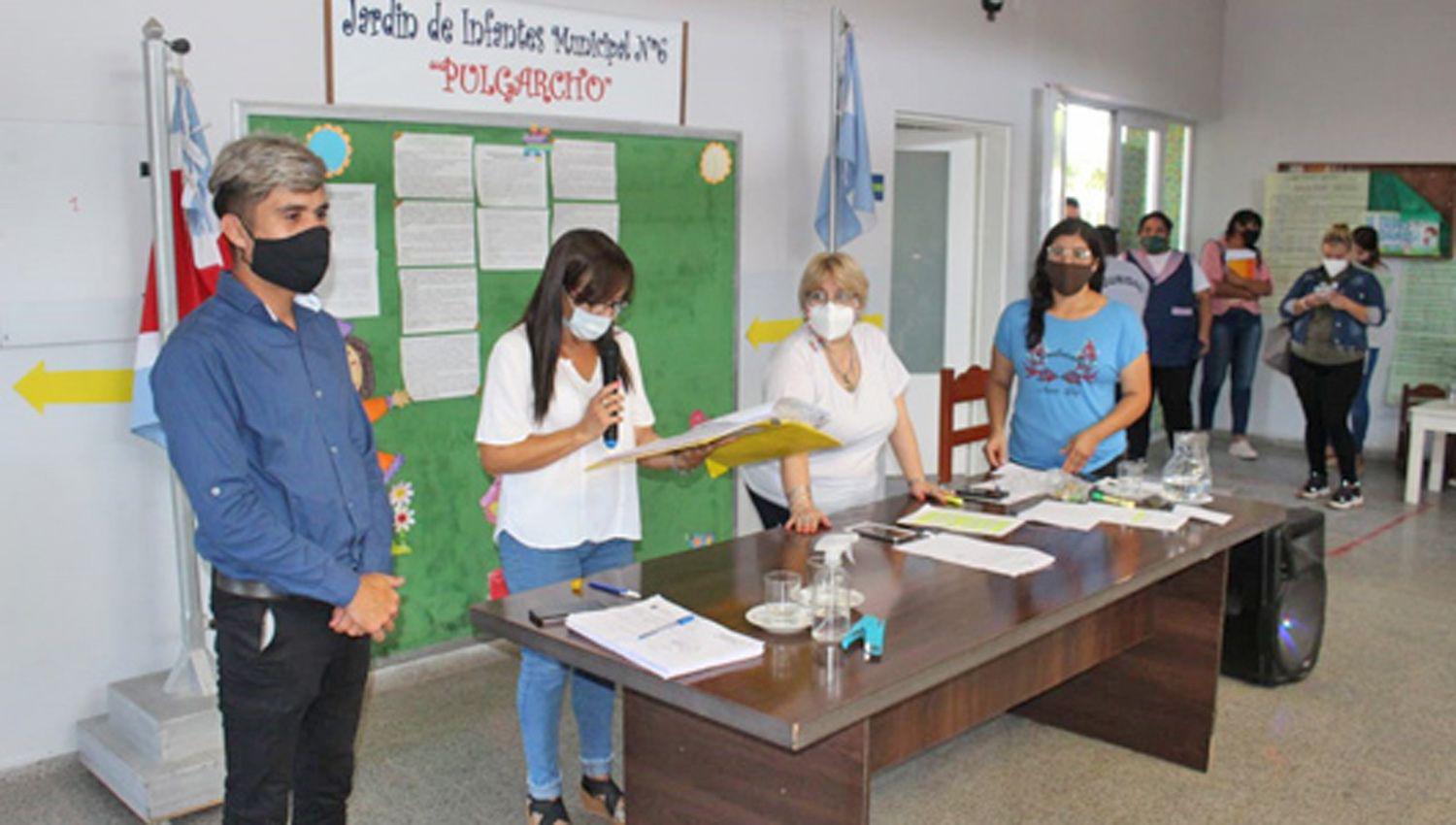 Se realizoacute el acto de opcioacuten de cargos para el servicio educativo municipal