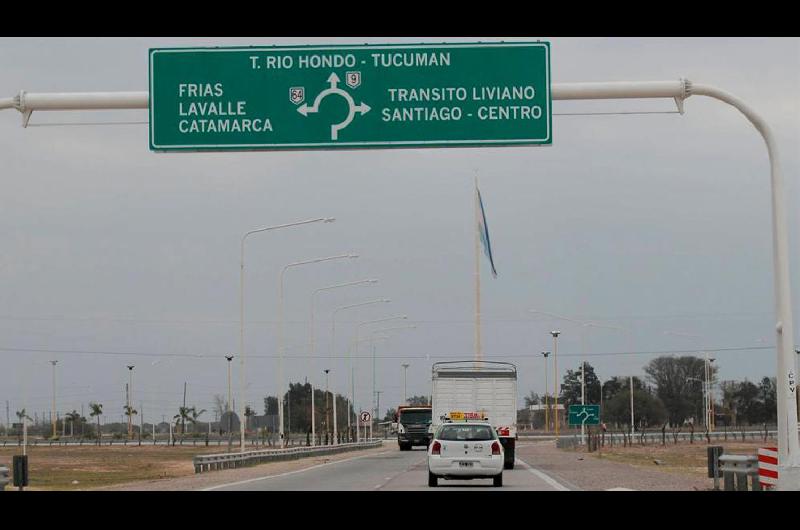 Aseguran que en septiembre iniciaraacute la construccioacuten de la Autopista Las Termas-Tucumaacuten