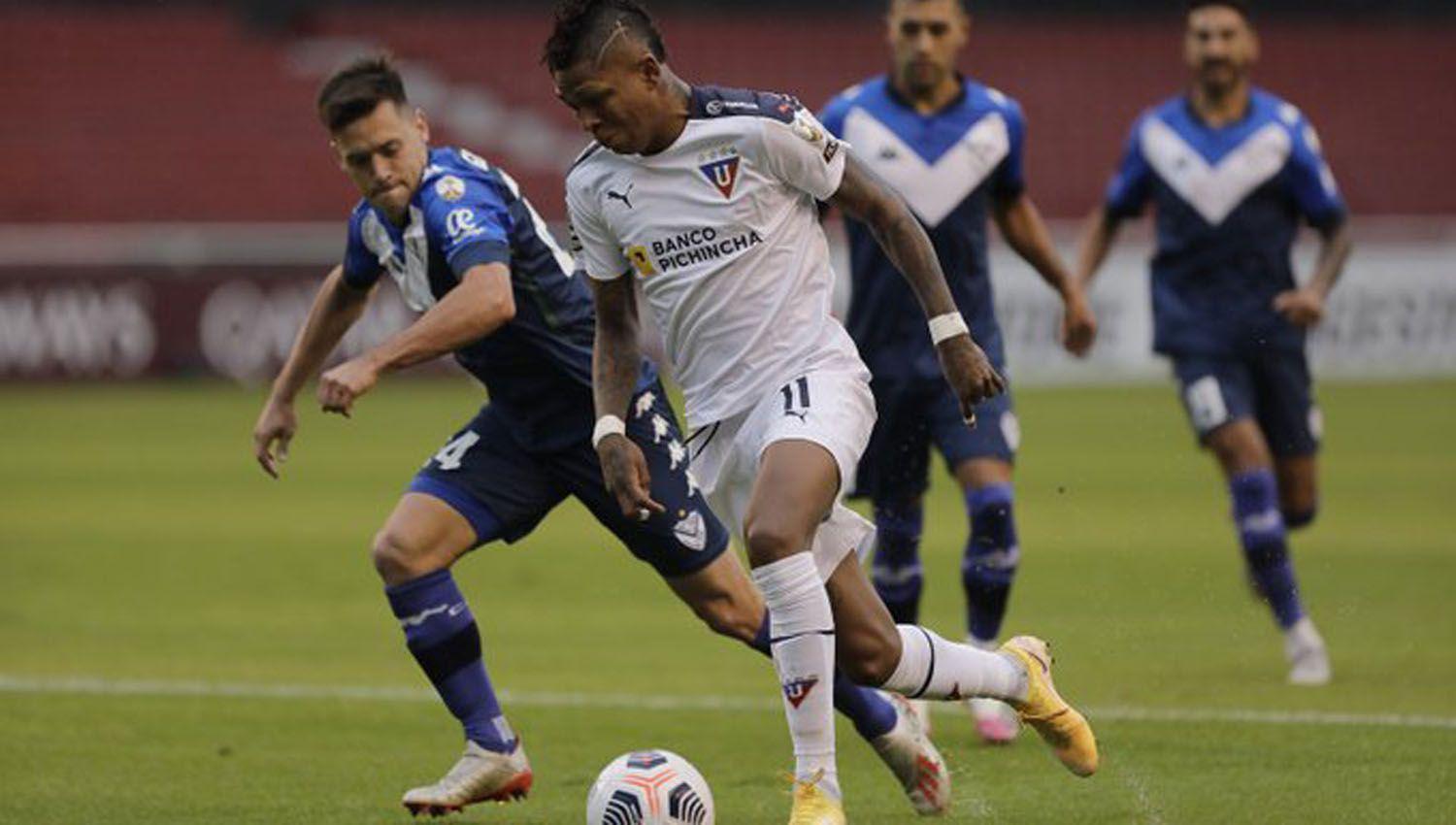 Veacutelez cayoacute ante la Liga en la altura de Quito por la Copa Libertadores