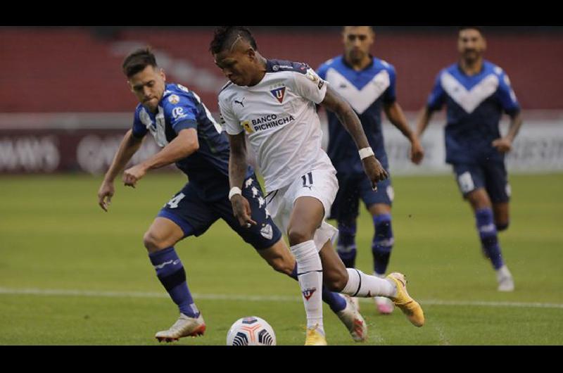 Veacutelez cayoacute ante la Liga en la altura de Quito por la Copa Libertadores