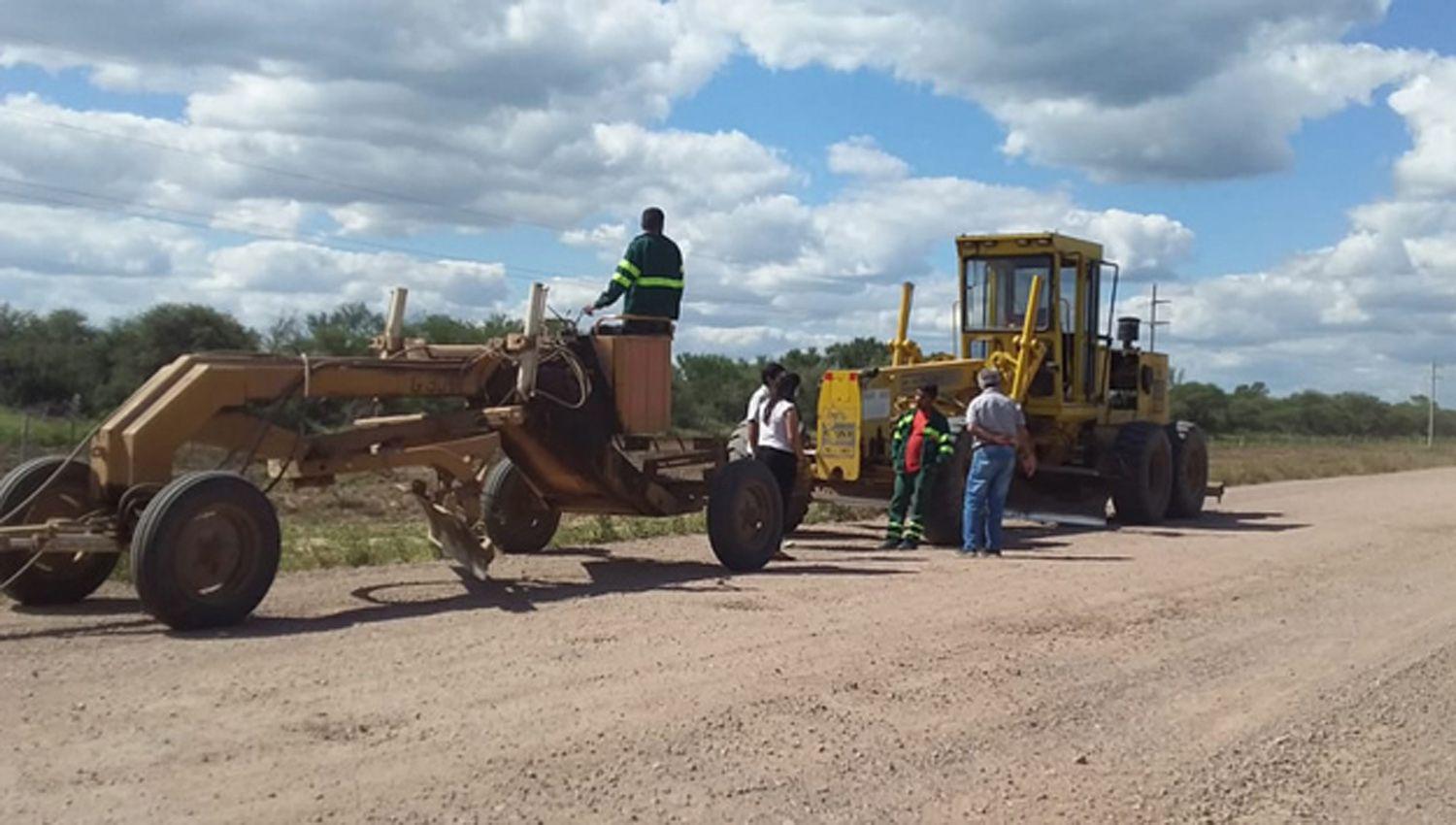 Concretan trabajos de bacheo en la avenida de Circunvalacioacuten de Antildeatuya