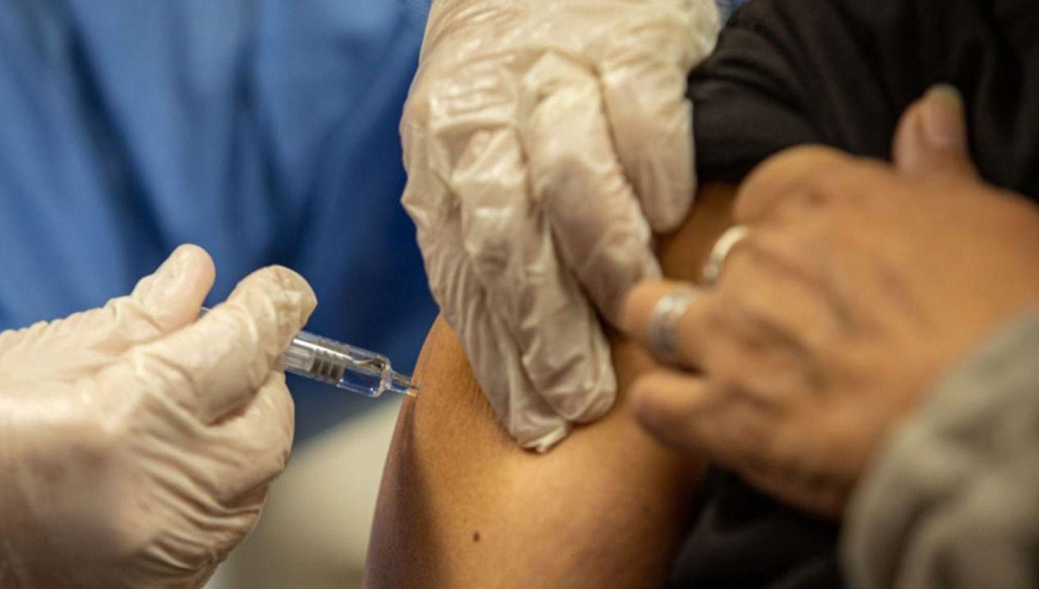 Con 356 mil personas vacunadas hubo reacutecord de aplicaciones diarias en todo el paiacutes
