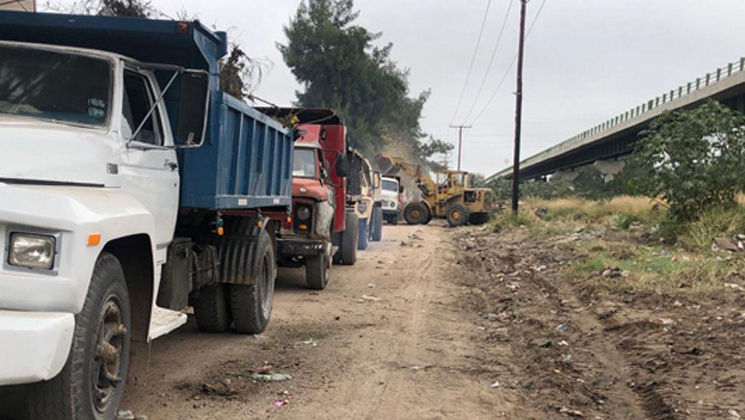 Personal de la comuna erradicoacute un gran foco infeccioso en el acceso al barrio Cuarto Centenario