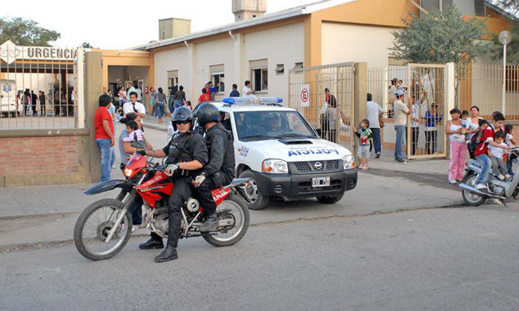 Fallecioacute el nene de tres antildeos que fue aplastado por el tractor que conduciacutea su papaacute