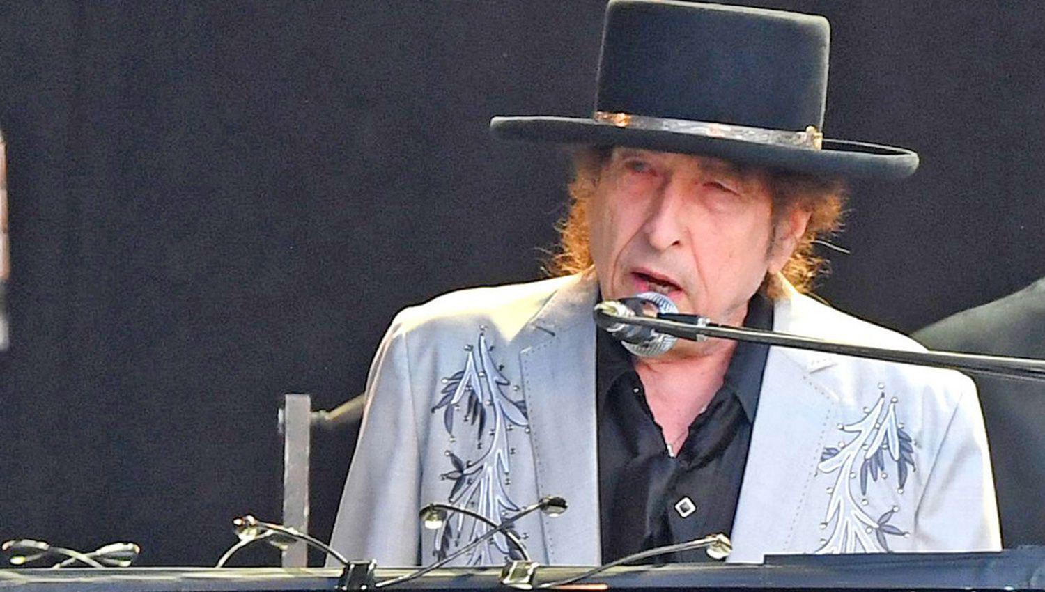 Denuncian a Bob Dylan por supuesto abuso sexual de una menor de 12 antildeos en 1965