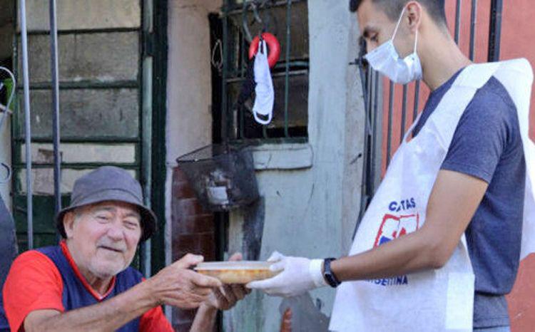 Caacuteritas recaudoacute un 733-en-porciento- maacutes en la colecta y aumentaraacute la ayuda a los necesitados