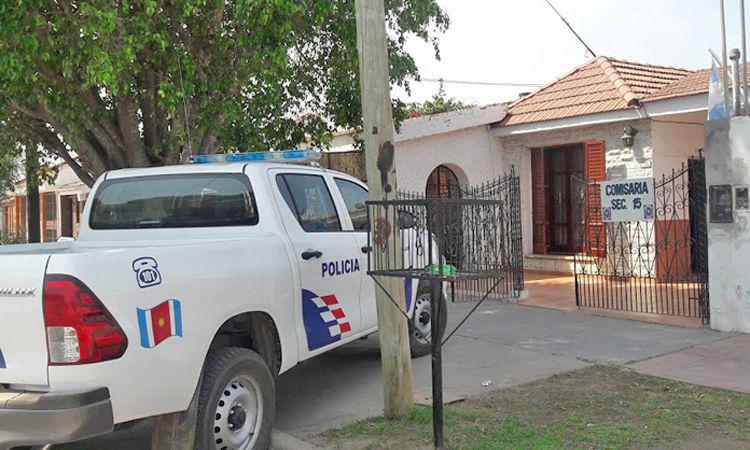 Ebrio un pasajero agredioacute a remisero y a agente de policiacutea