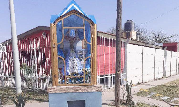 Un manto sagrado de la Virgen del Valle llegaraacute a Santiago