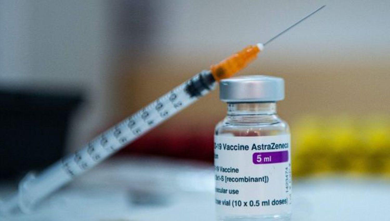 Santiago recibe 34900 dosis de AstraZeneca para continuar con el plan de vacunacioacuten