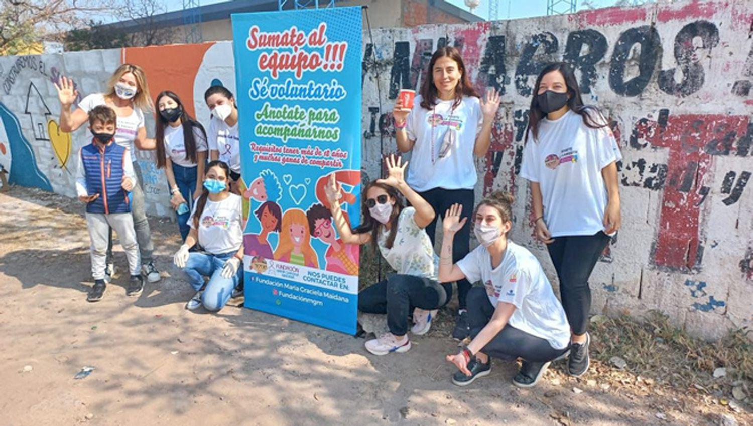 Voluntarios acondicionaron el predio de la Fundacioacuten Mariacutea G Maidana