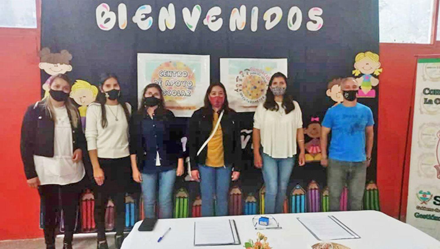 Los chicos sólo debern llevar la carpeta de la materia y
se les brindar apoyo escolar