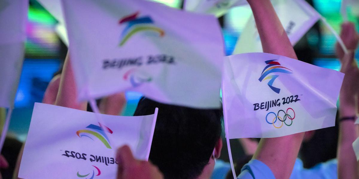 Los deportistas que compitan en Beijing 2022 tendraacuten testeos diarios de coronavirus