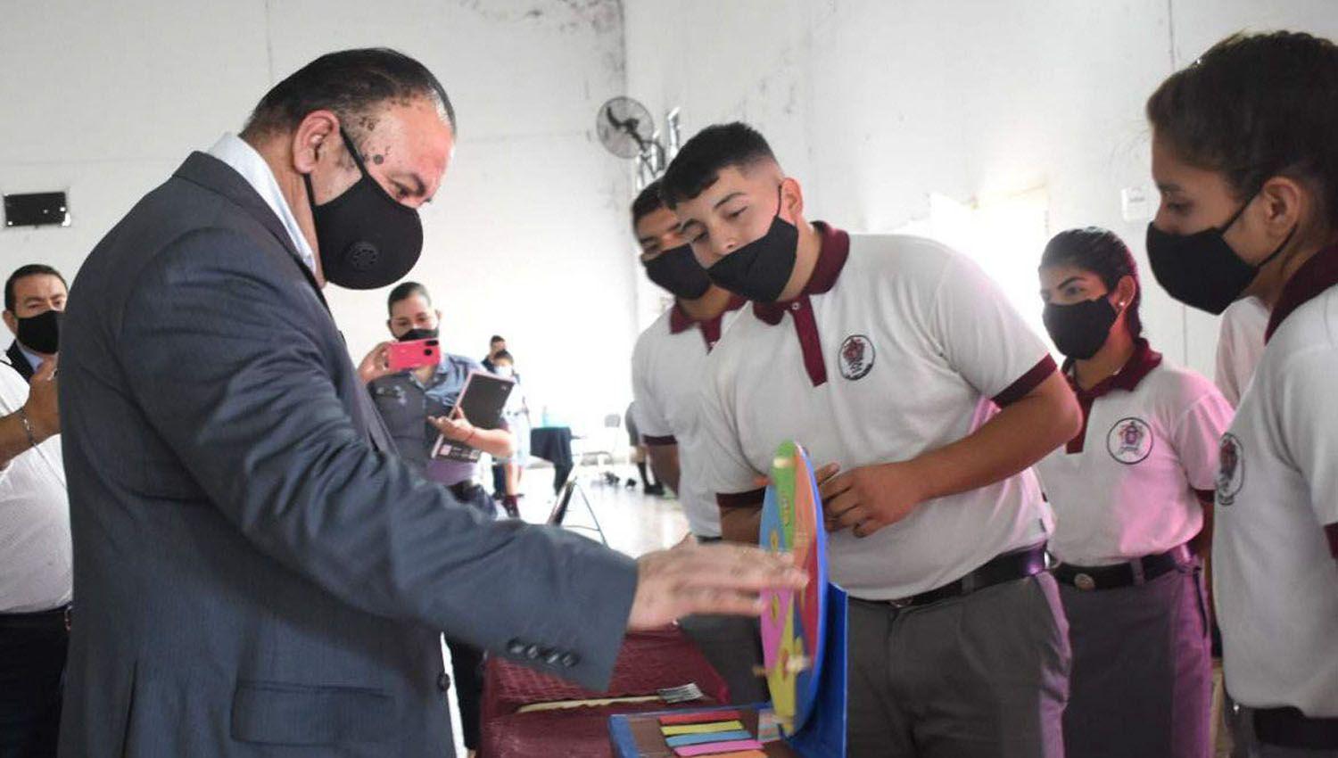 Creatividad y talento los protagonistas de la muestra pedagoacutegica del Liceo Policial