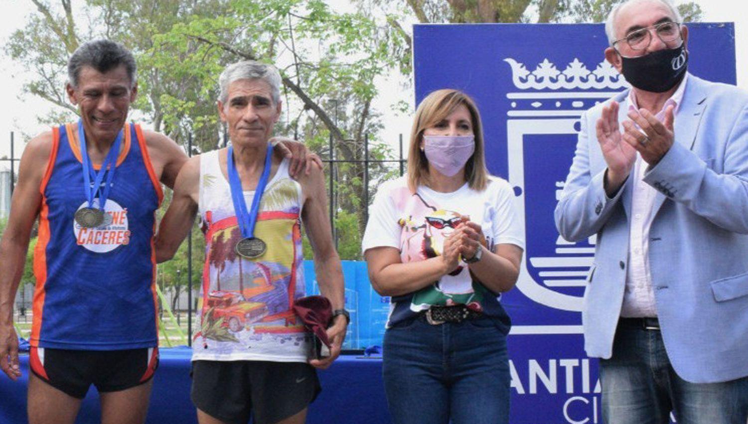 Exitoso final para el maratoacuten Santiago Ciudad Corre