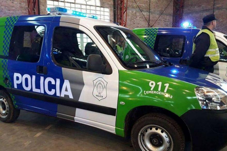 Horror- asesinoacute de un tiro a su hijo de dos antildeos hirioacute a su pareja y se tiroteoacute con la policiacutea